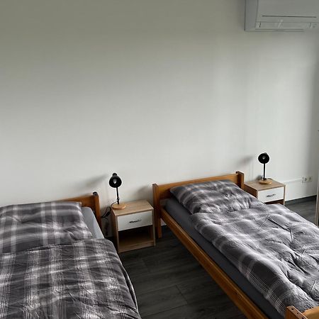 Bungalow 노이스 외부 사진